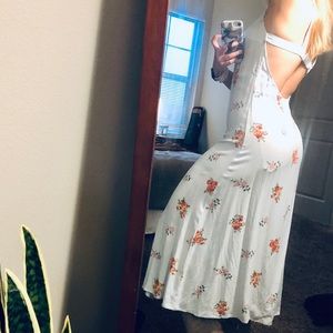 Forever XXI Backless Buttoned Floral Maxi Dress